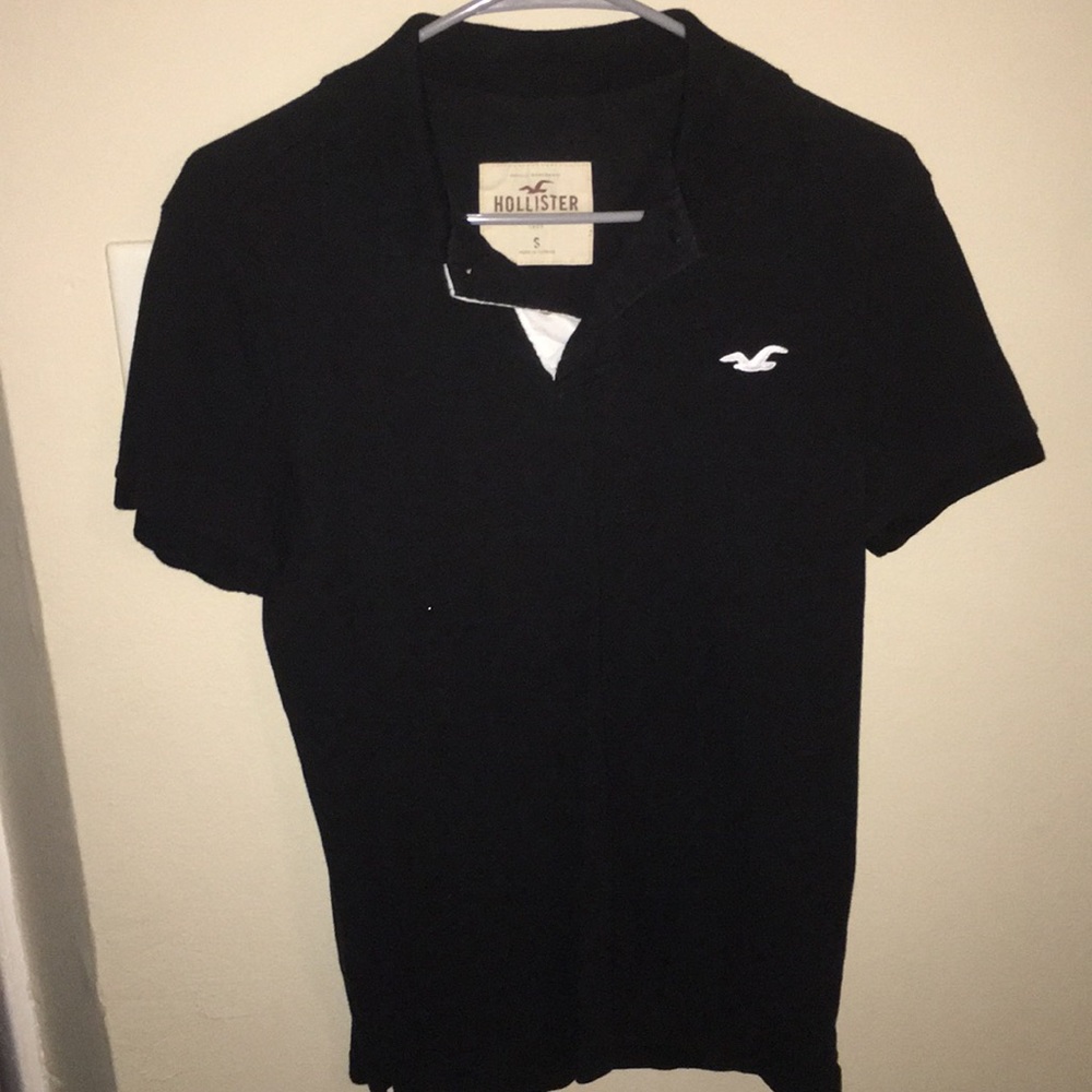 Small Black Hollister collard shirt